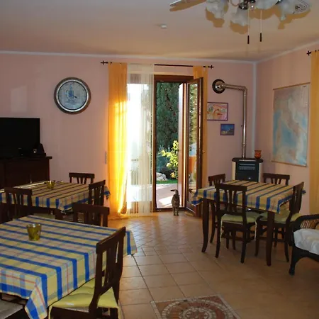 Latteletto Bed & Breakfast 3*