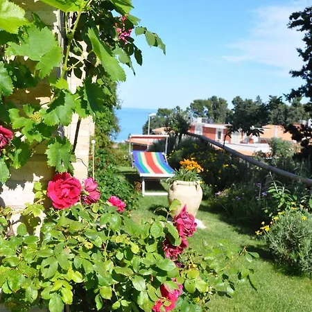 Latteletto Bed & Breakfast 3*